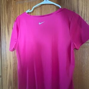 Nike Women’s Hot Pink Short Sleeve Athletic Tee